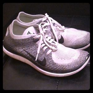 NIKE Free Run 4.0 OREO